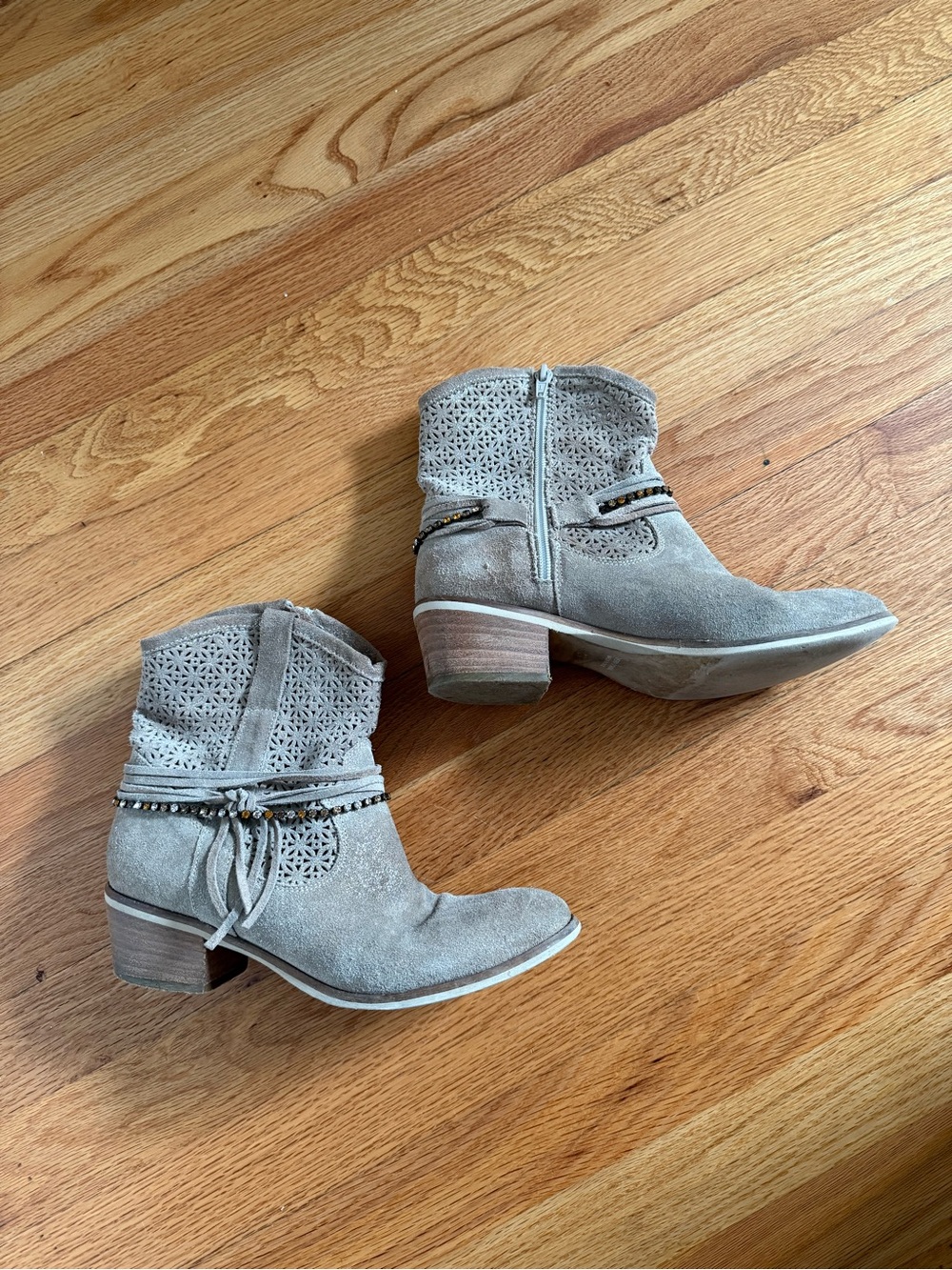Vera Gomma Suede Ankle Boots in Light Taupe - Women's Western Style